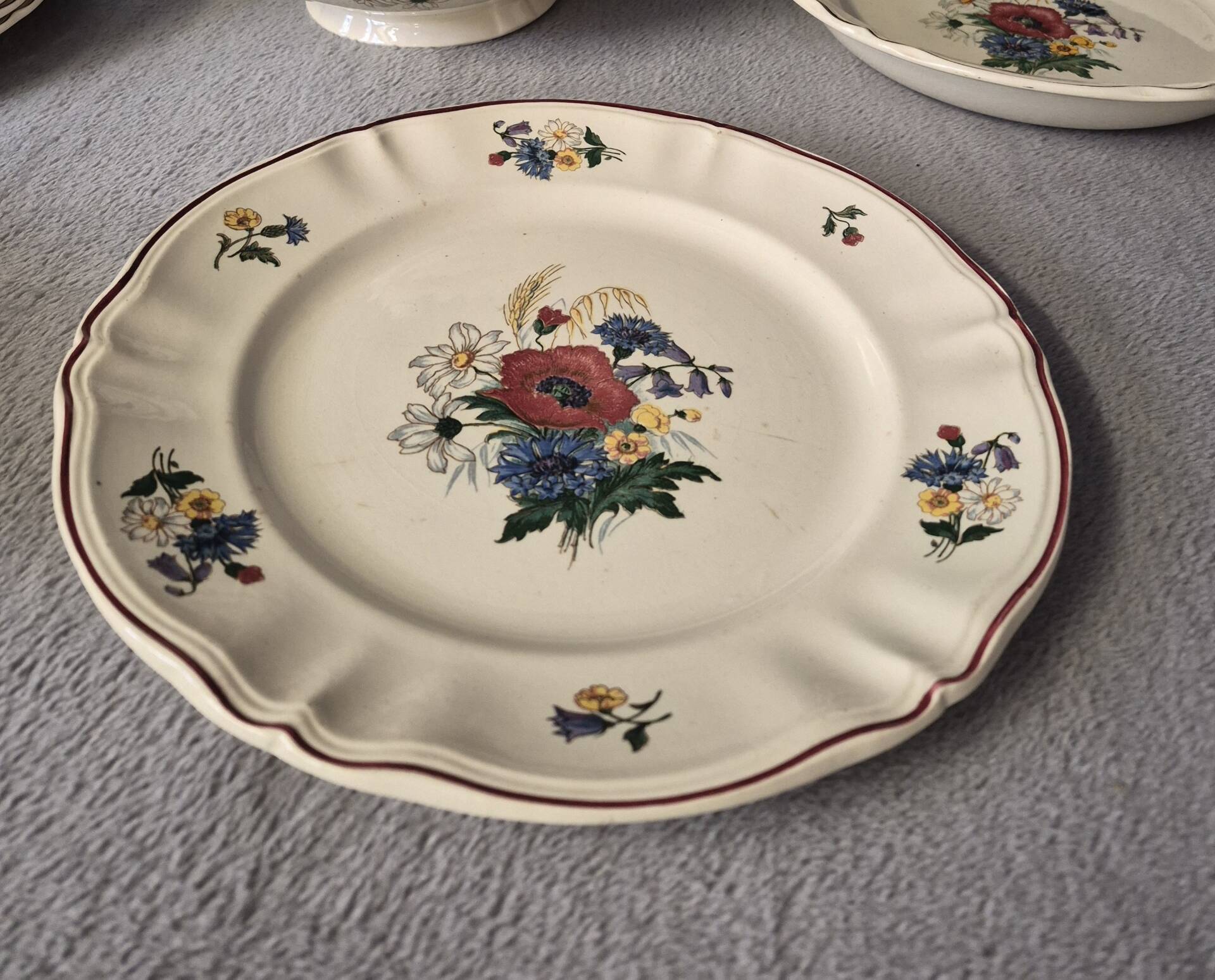 Sarreguemines France Agreste dinnerware service