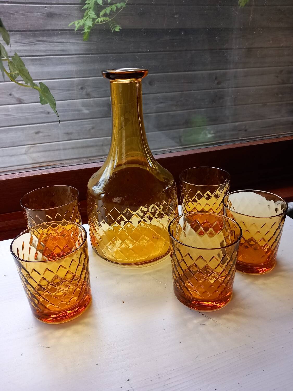 Carafe + 5 glasses, amber glass