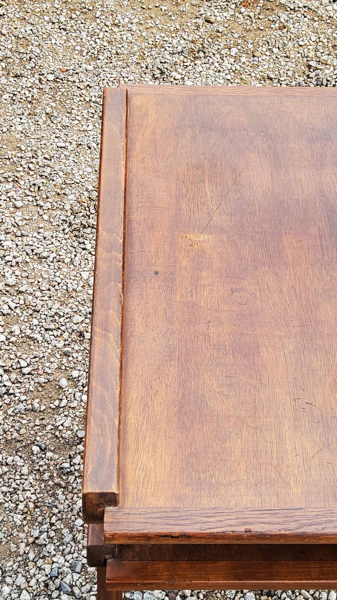 Table d’appoint vintage des années 50 en hêtre chêne et peuplier pieds compas