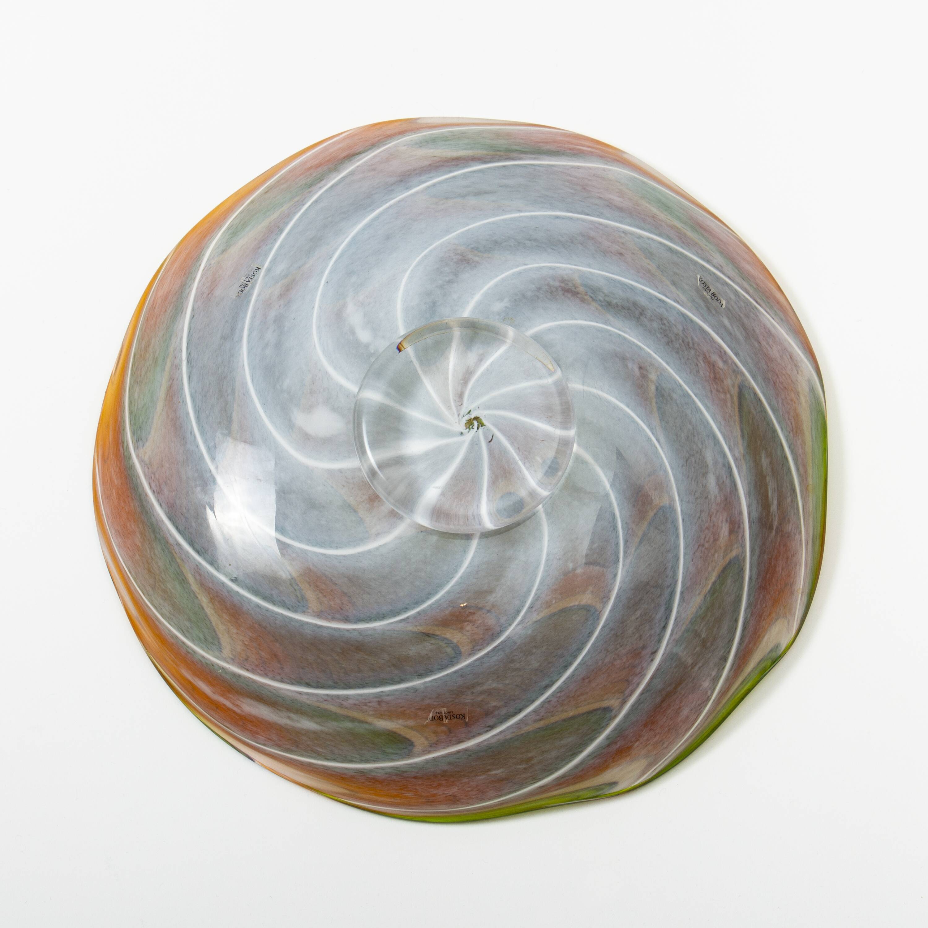 Glass dish – Kosta Boda (Sweden)