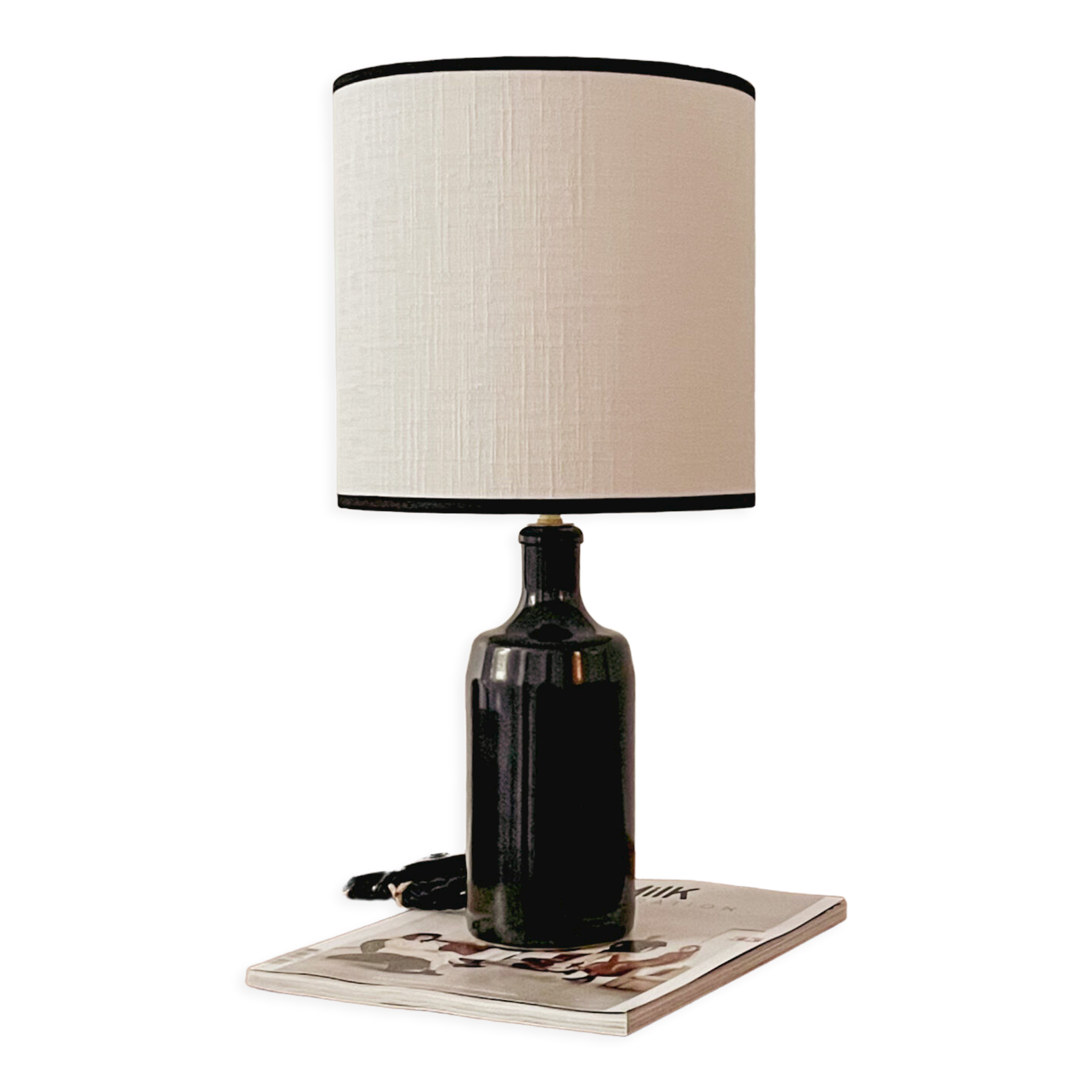 Pair lamps sandstone and linen