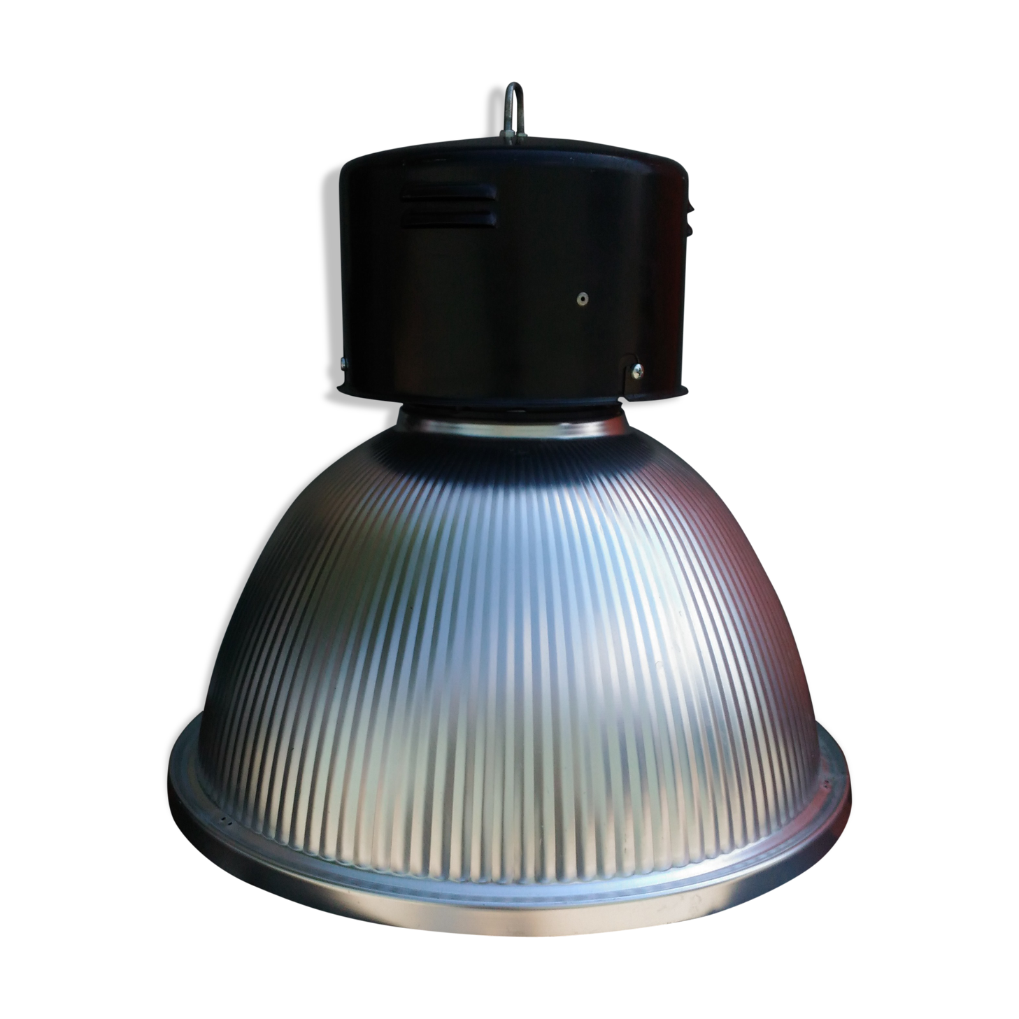 Factory workshop suspension