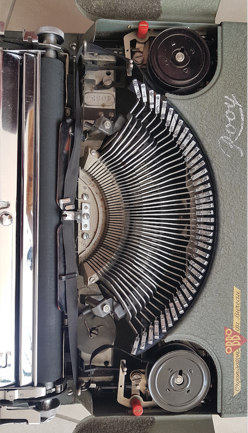 J M Rooy 50s travel writing machine