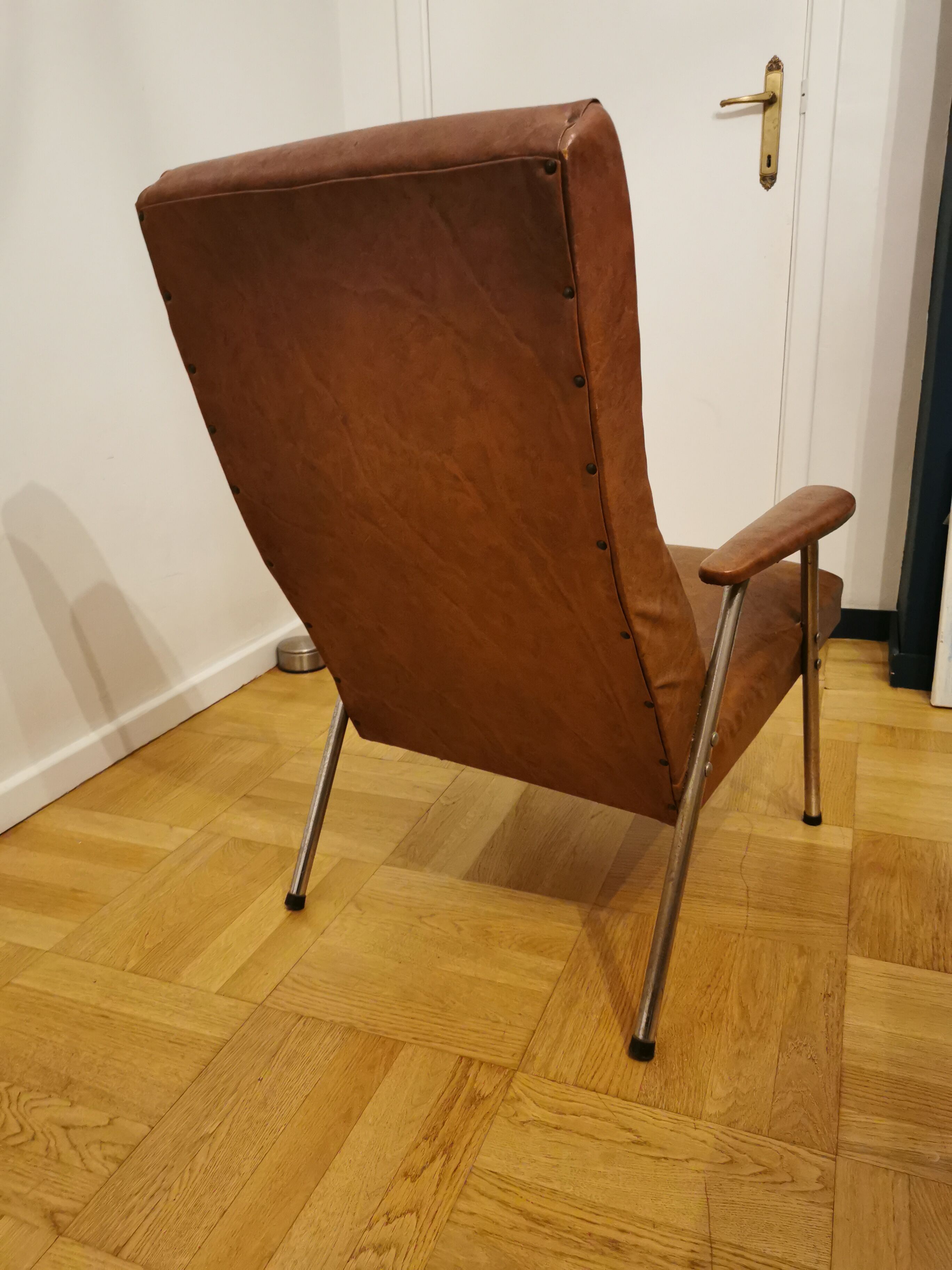 Fauteuil skaï années 70