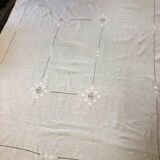 Old embroidered and openwork tablecloth with its 6 napkins