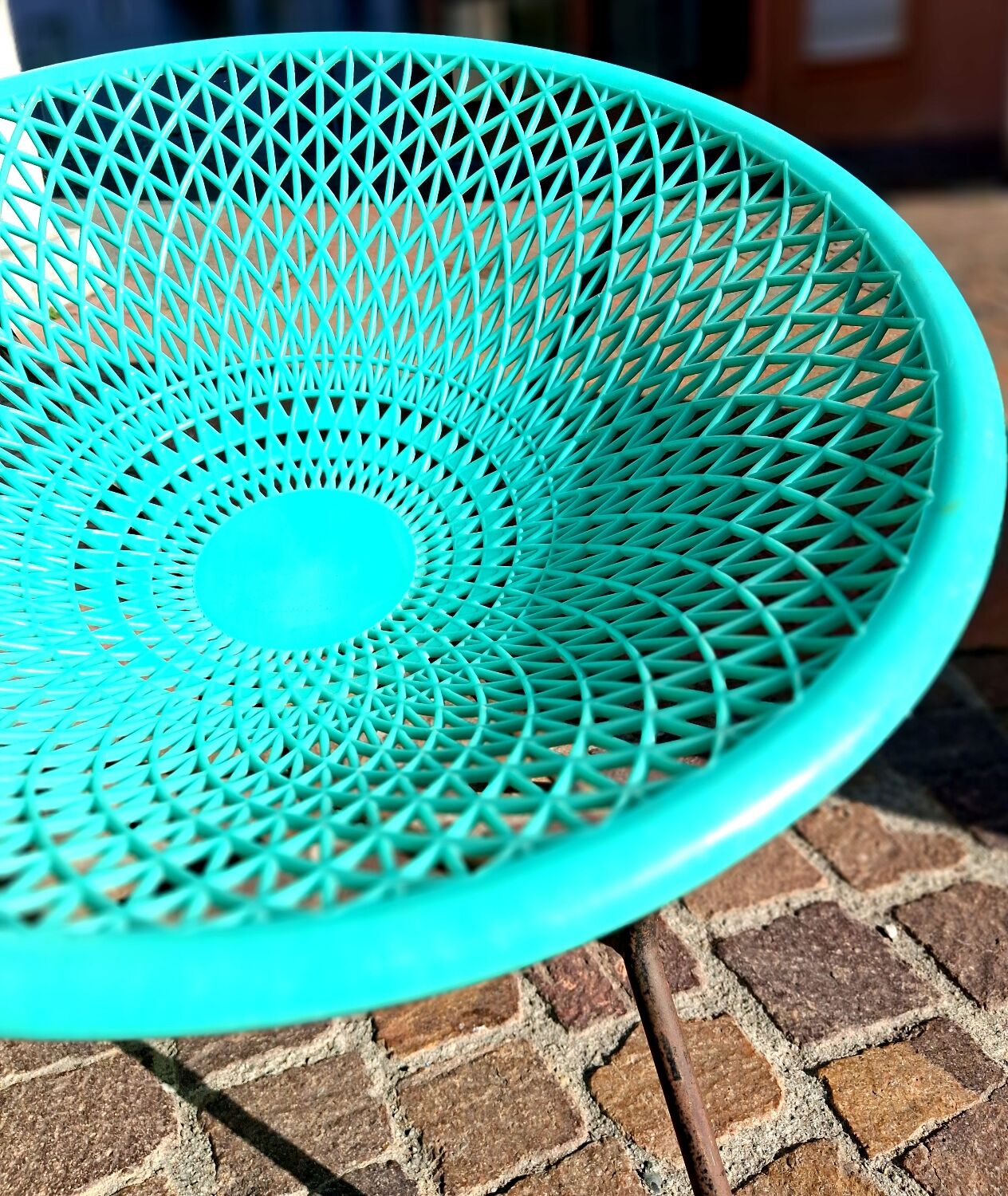 Authentic vintage seventies Fantasia armchair made in France.