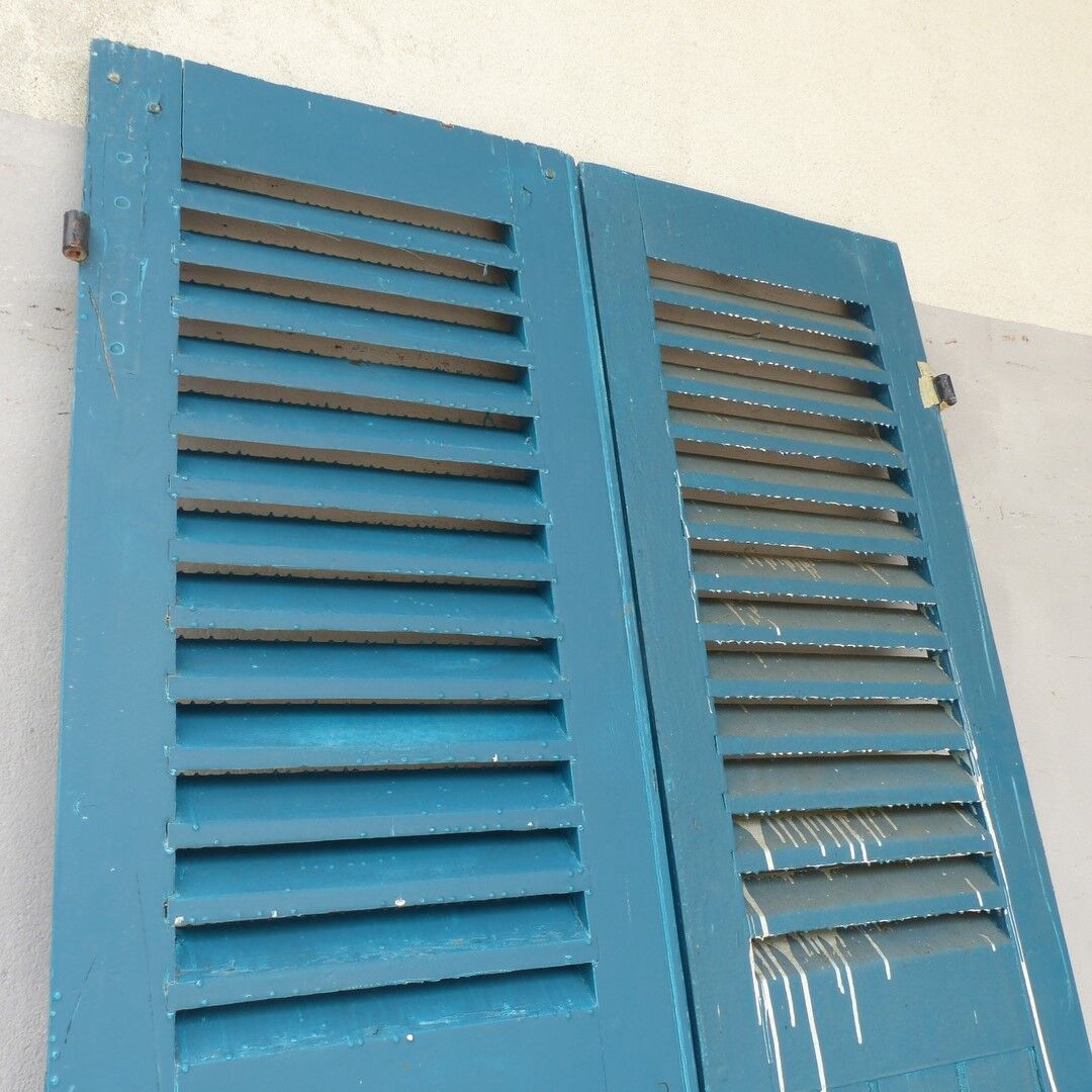 2-leaf wooden shutters