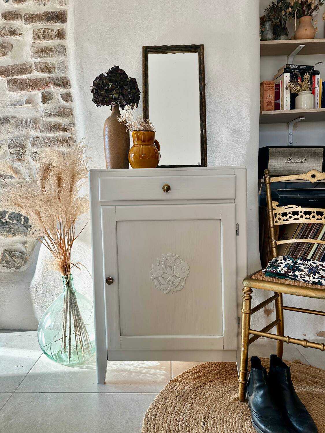 Parisian jam maker/hallway furniture