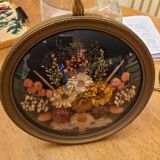 Vintage round frame dried flowers