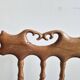 Chaise vintage en bois sculpté