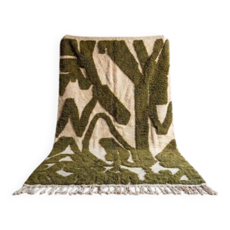 Handmade pure wool rug, size 150 x 250 cm.