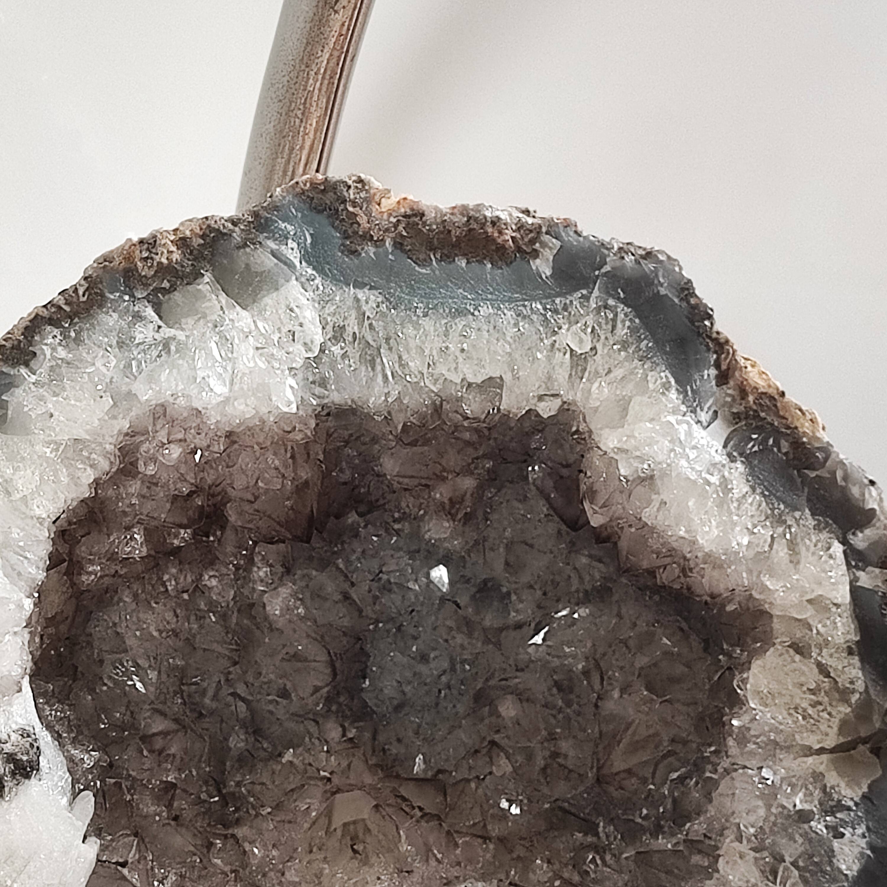 Pied de lampe chrome et améthyste du Brésil