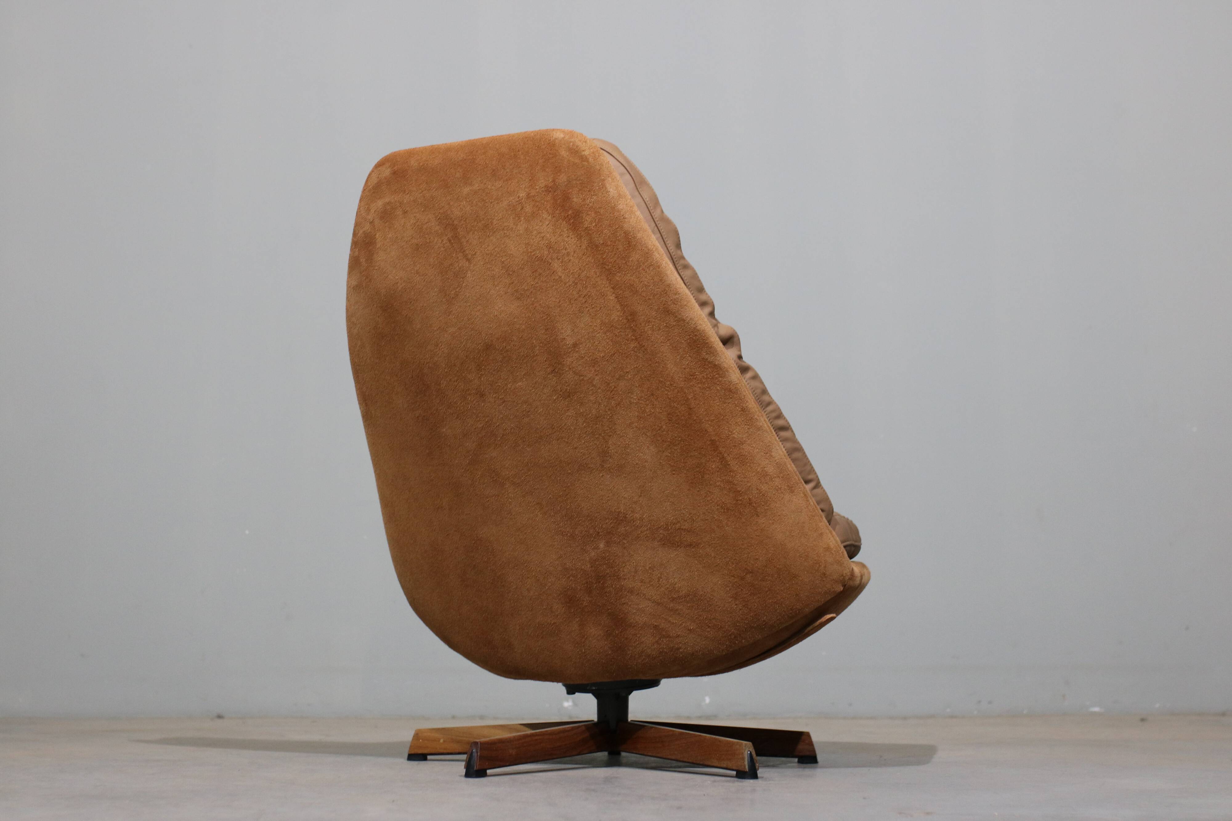 Mid-Century Danish Swivel Easy Chair from Madsen & Schubel, 1960s