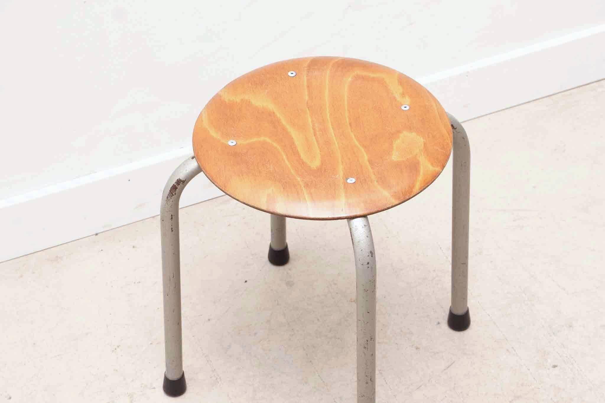 Tabouret vintage galette chêne et pieds gris