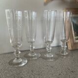 4 Champagne flutes
