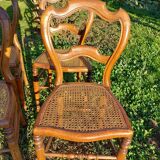 Lot of tanned chairs