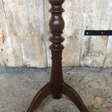 Fifth Door Pot Pot Tripod Wood turned Vintage