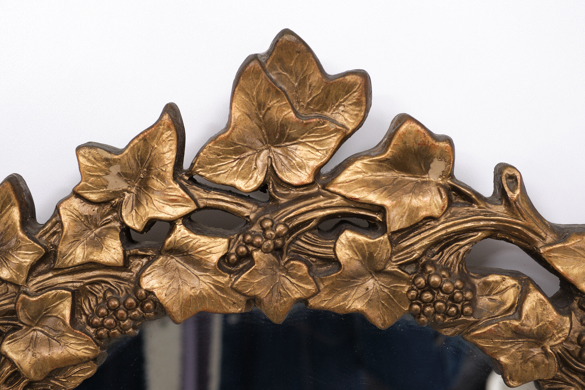 Artisona England Grape Leaf Mirror 50x61cm 1970s