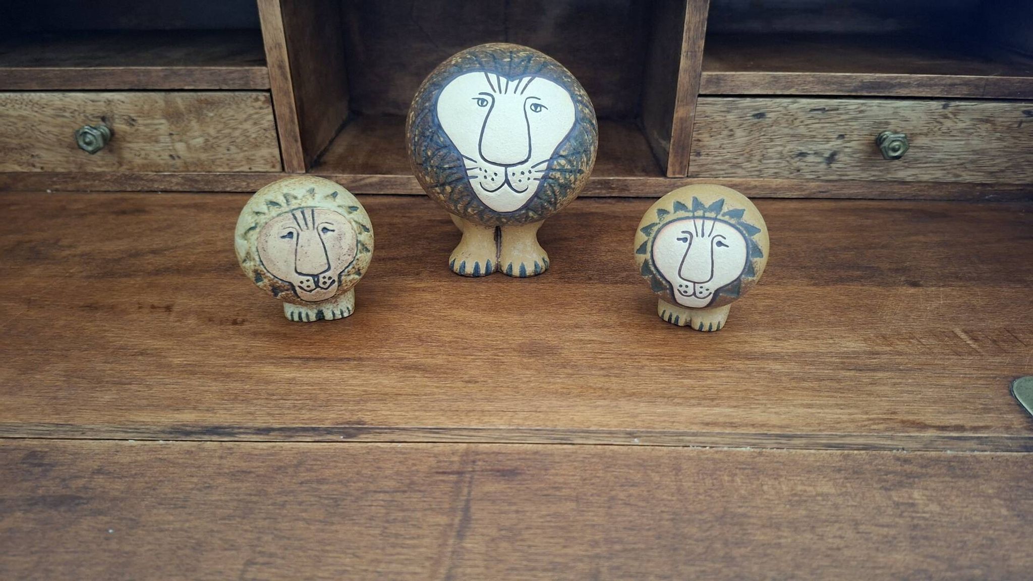 Set of 3 ceramic lions by Lisa Larson/Gustavsberg.