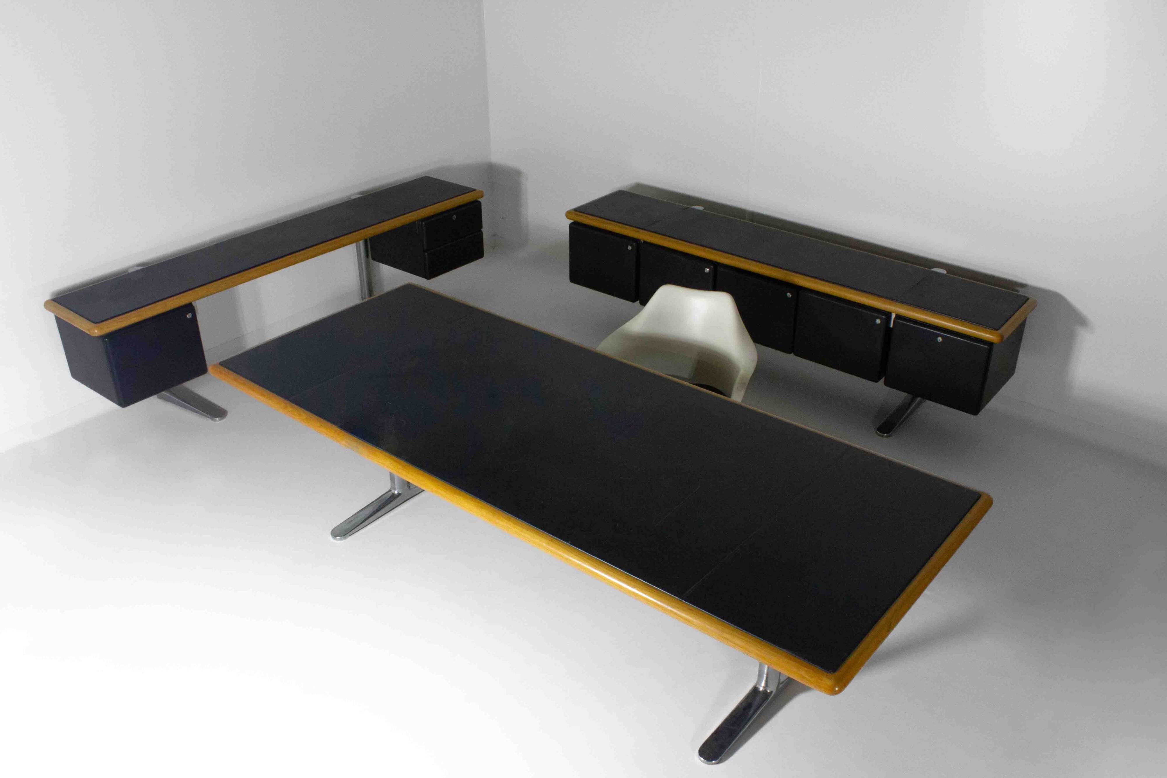 Warren Platner Large Leather Desk by Knoll International, 1973