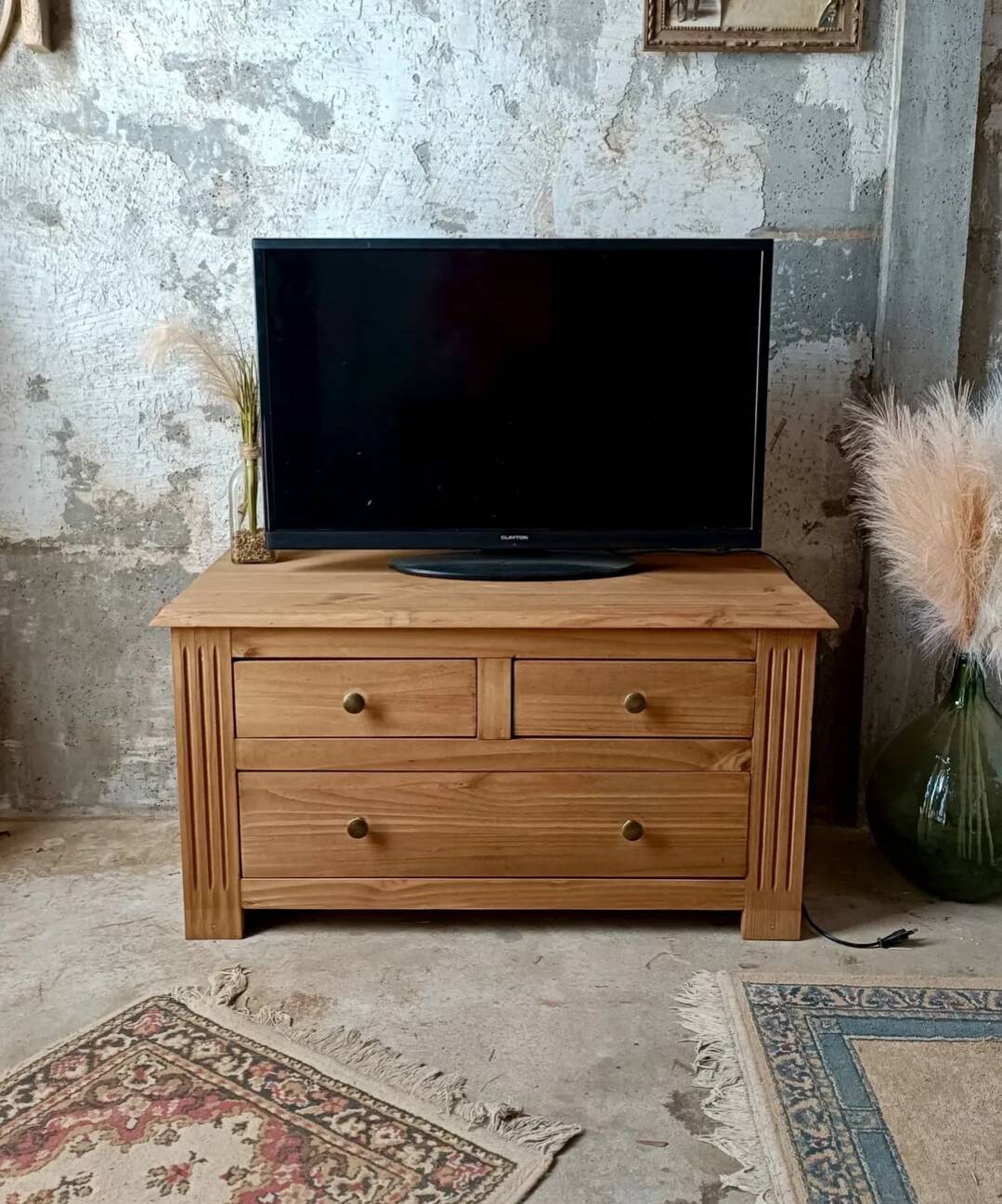TV cabinet