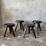 Tripod stool in upcycled teak with flat top - Small tripod stool in solid brown wood with circu seat