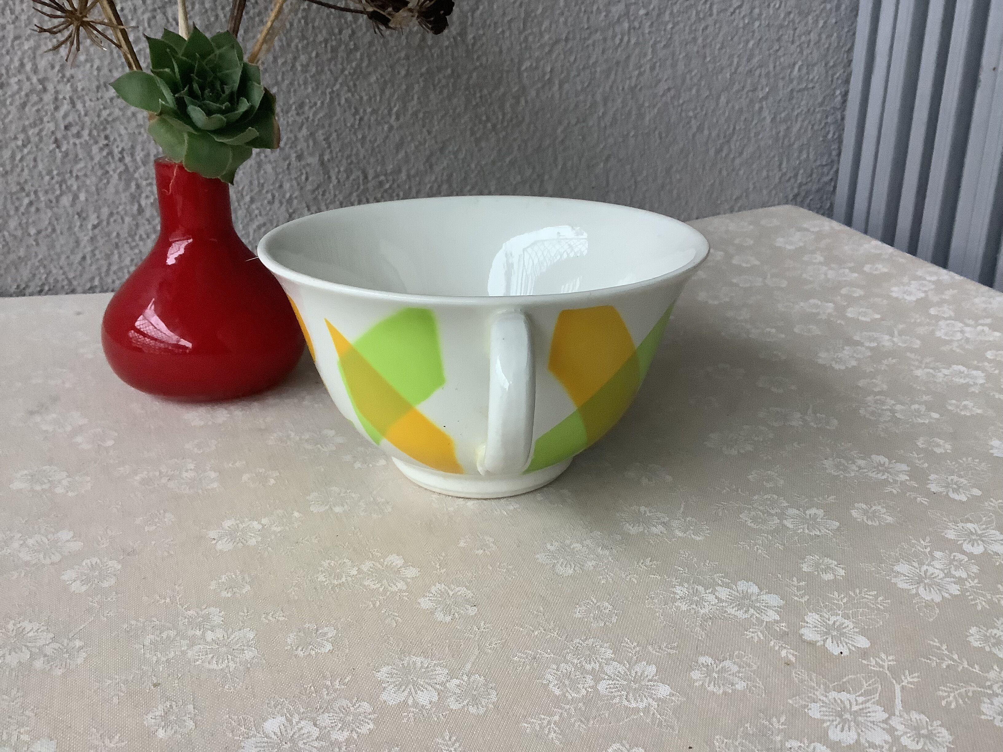 Cup Digoin Sarreguemines art deco