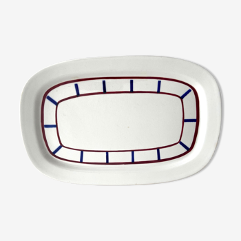 Plat en porcelaine décor basque