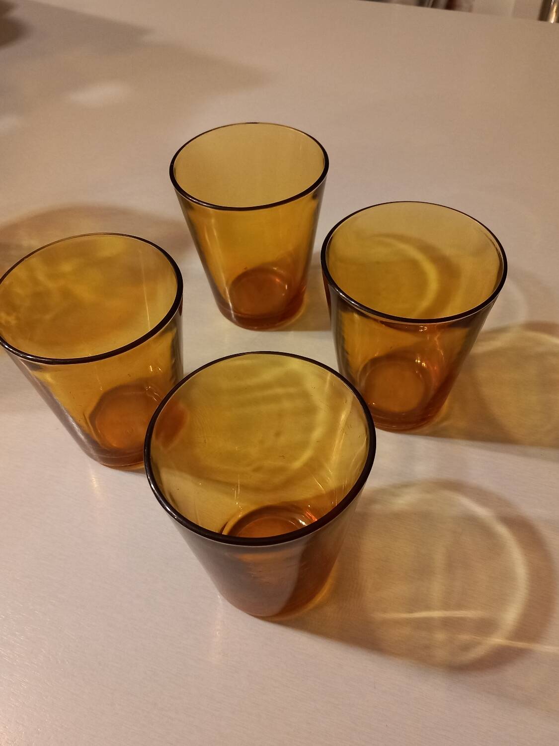 Italian pitcher service and 6 amber glasses