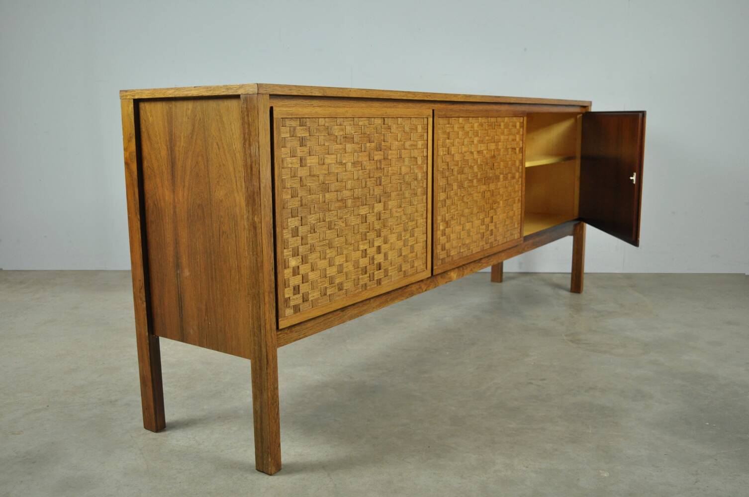 Vintage German Rio sideboard in rosewood, woven finish, Leo Bub, 19
