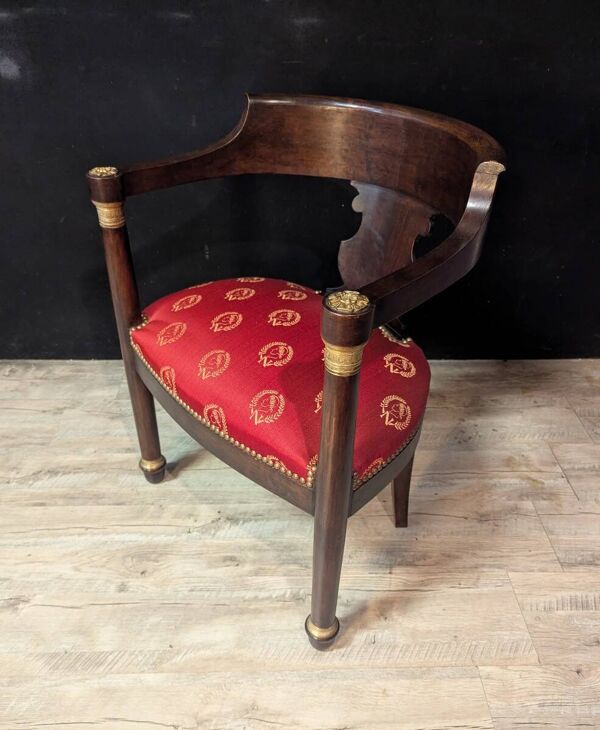 Fauteuil de bureau style Empire, fin XIXe / début XXe siècle.