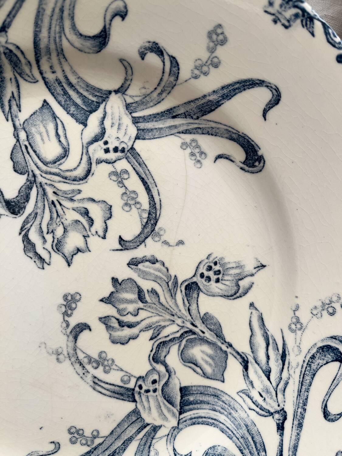 6 “Iris” Clairefontaine ironstone dessert plates