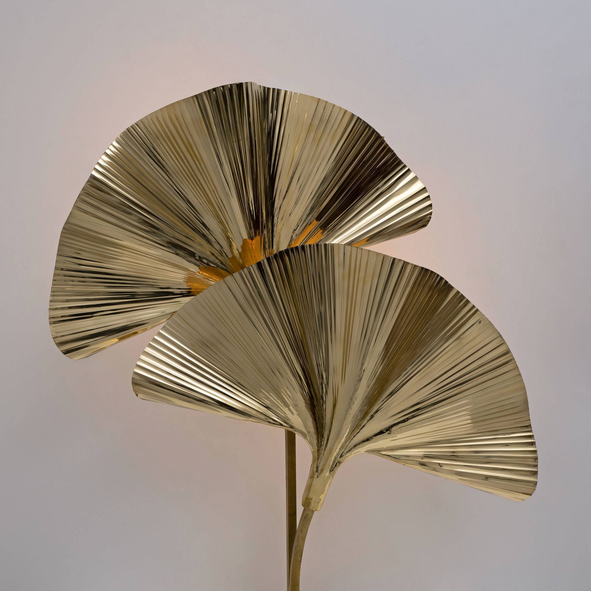 Lampe de table italienne en laiton “Ginkgo” de style Barbi