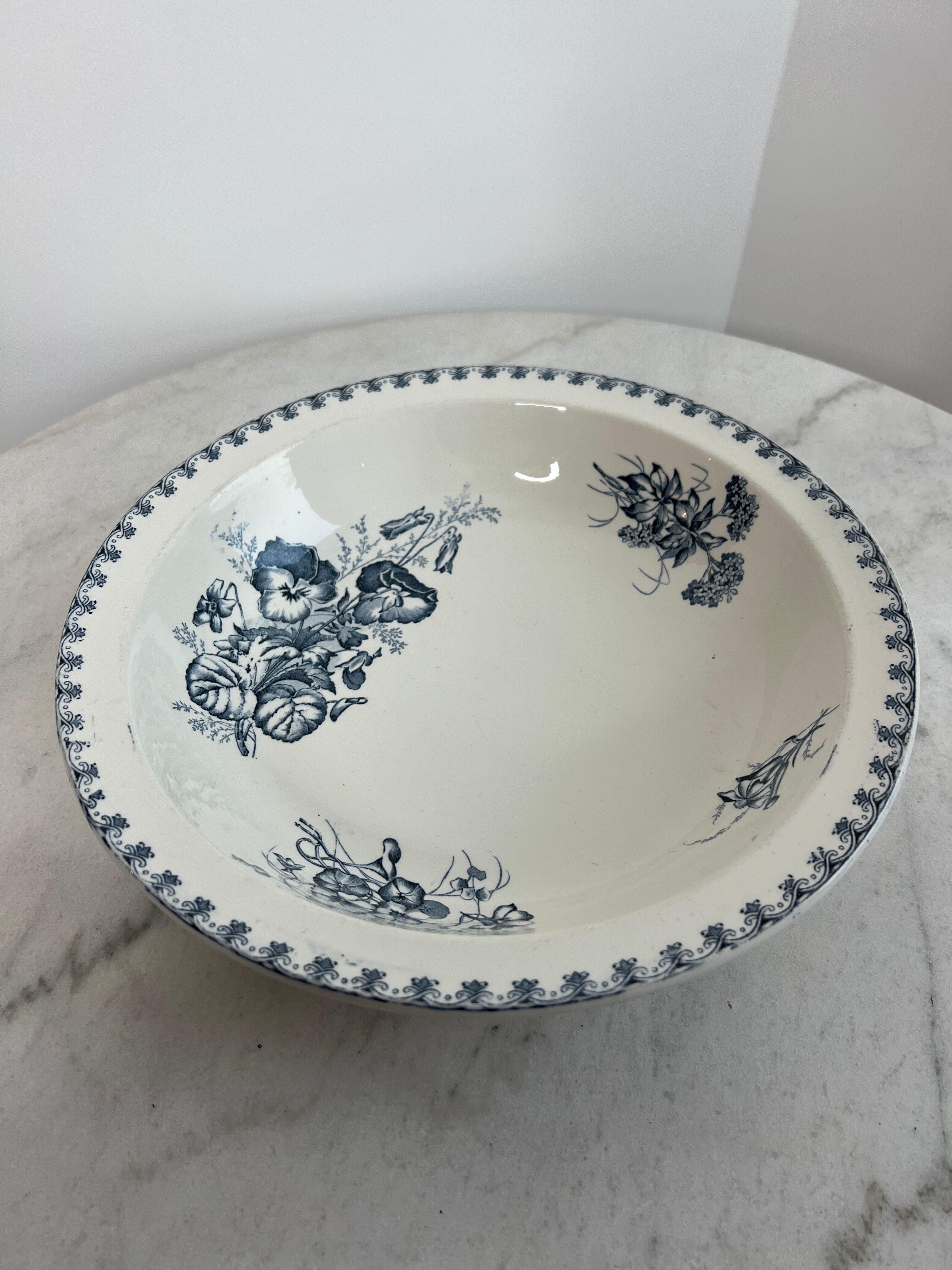 Sarreguemines Vega presentation dish