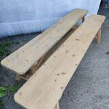 Bench in natural pine