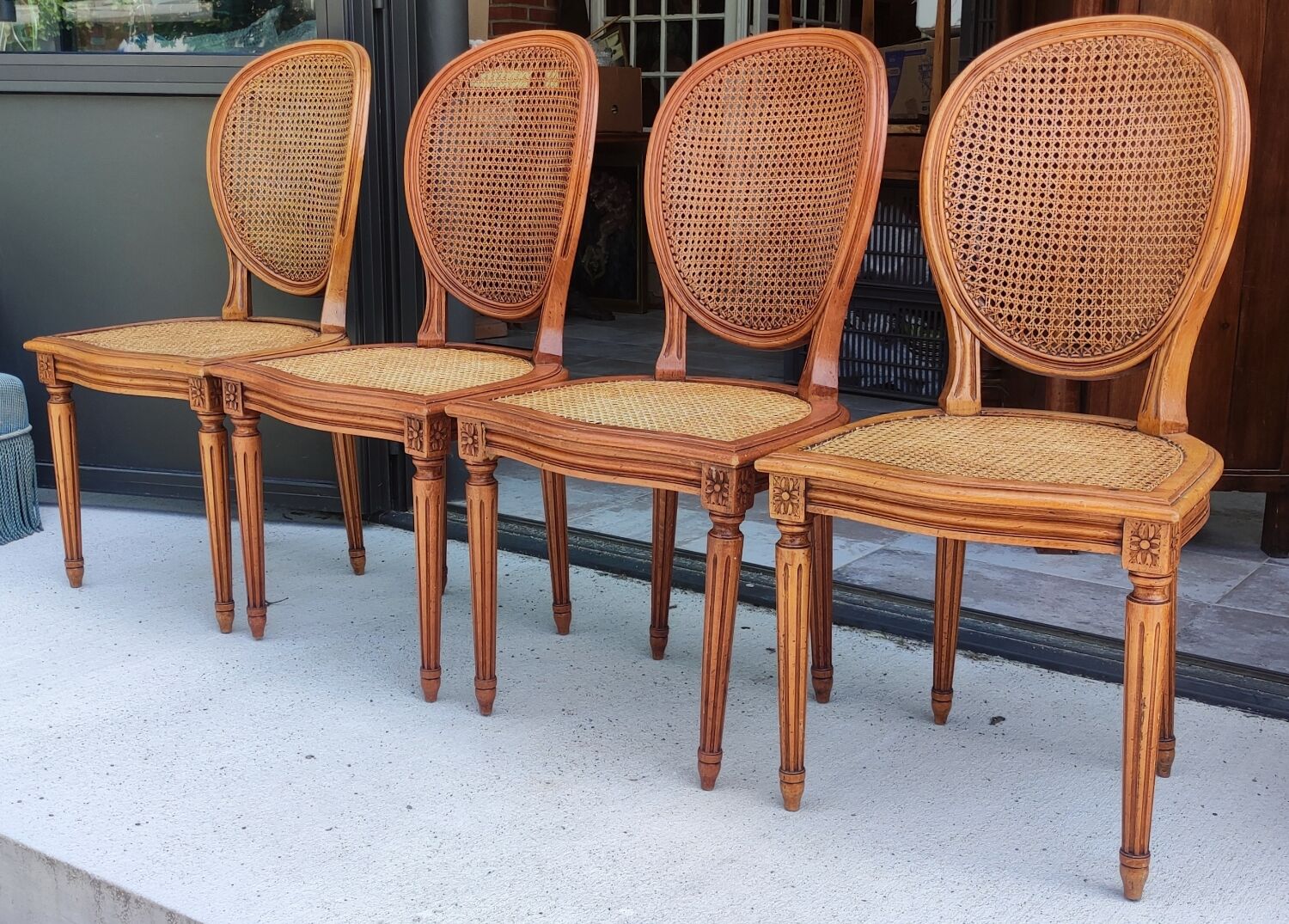 Series of 4 medallion chairs Louis XVI style