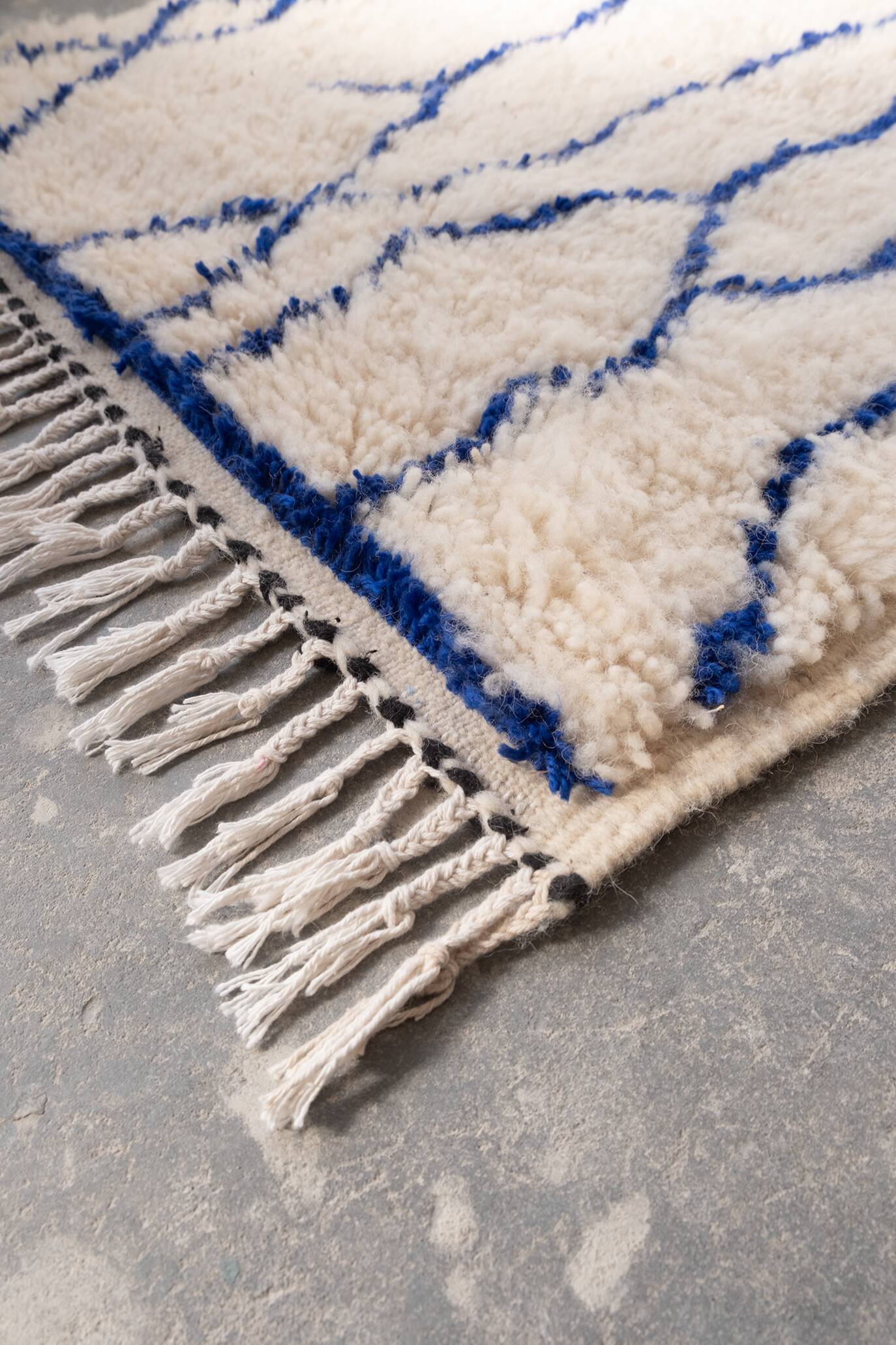 Amazigh Beni Ouarain rug tapis berbére- 140 x 88 cm