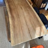 Suar table