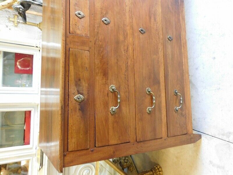 6-century walnut pantniere dresser