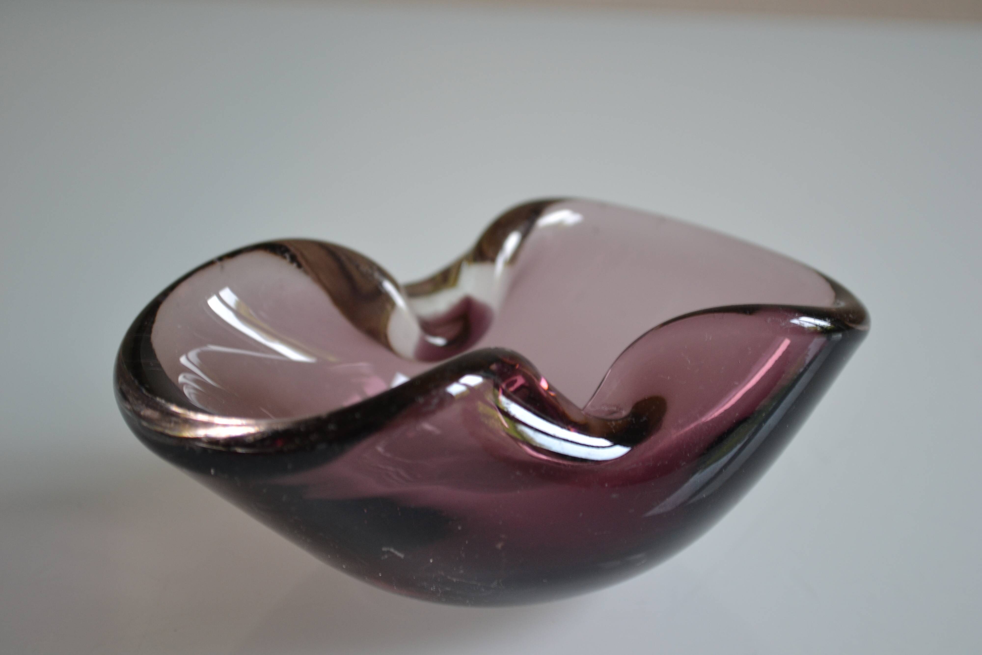 60s ashtray or empty pocket, purple Murano glass, Italy
