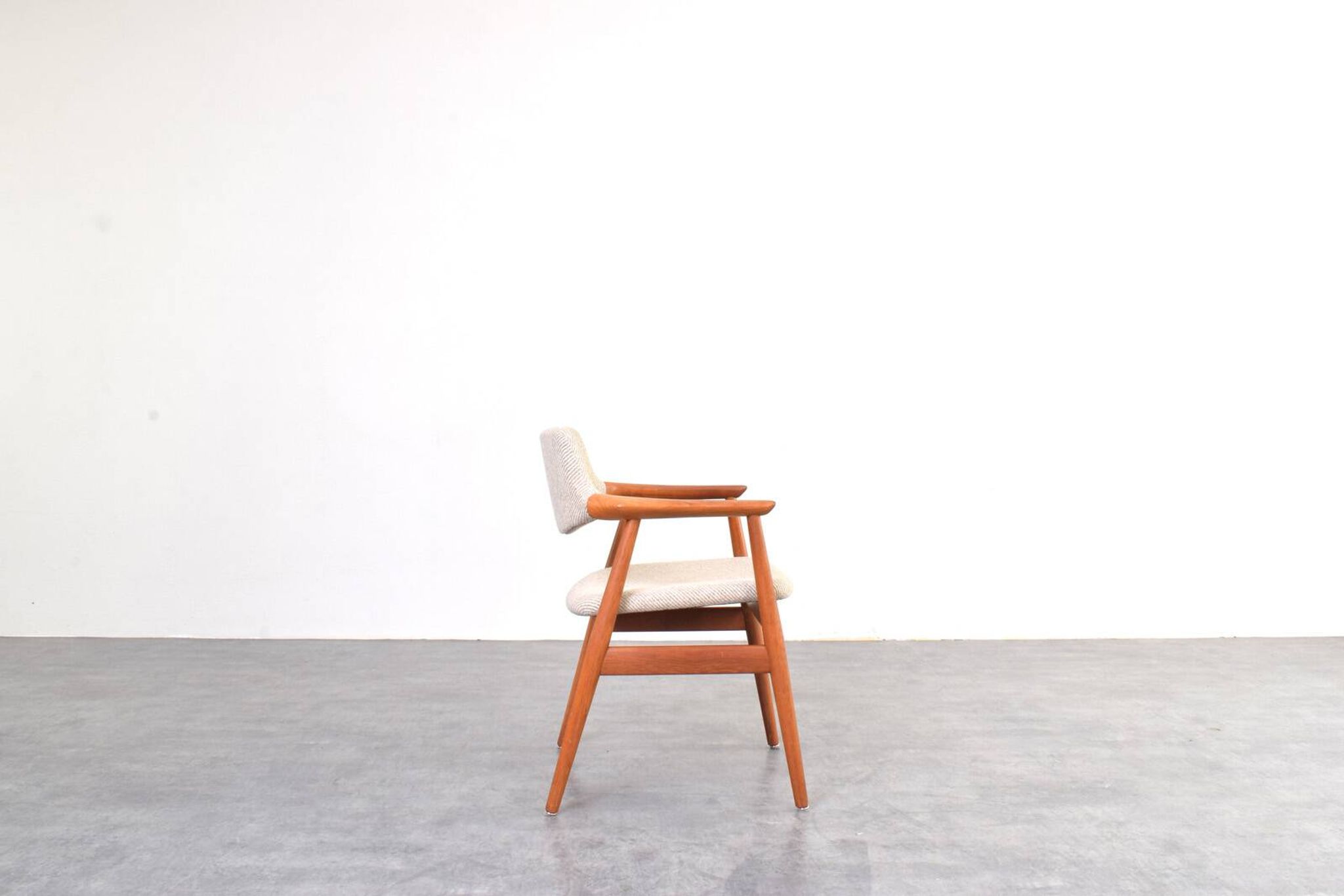 Mid-Century Danish Teak Chair by Svend Åge Eriksen for Glostrup, 1960s.