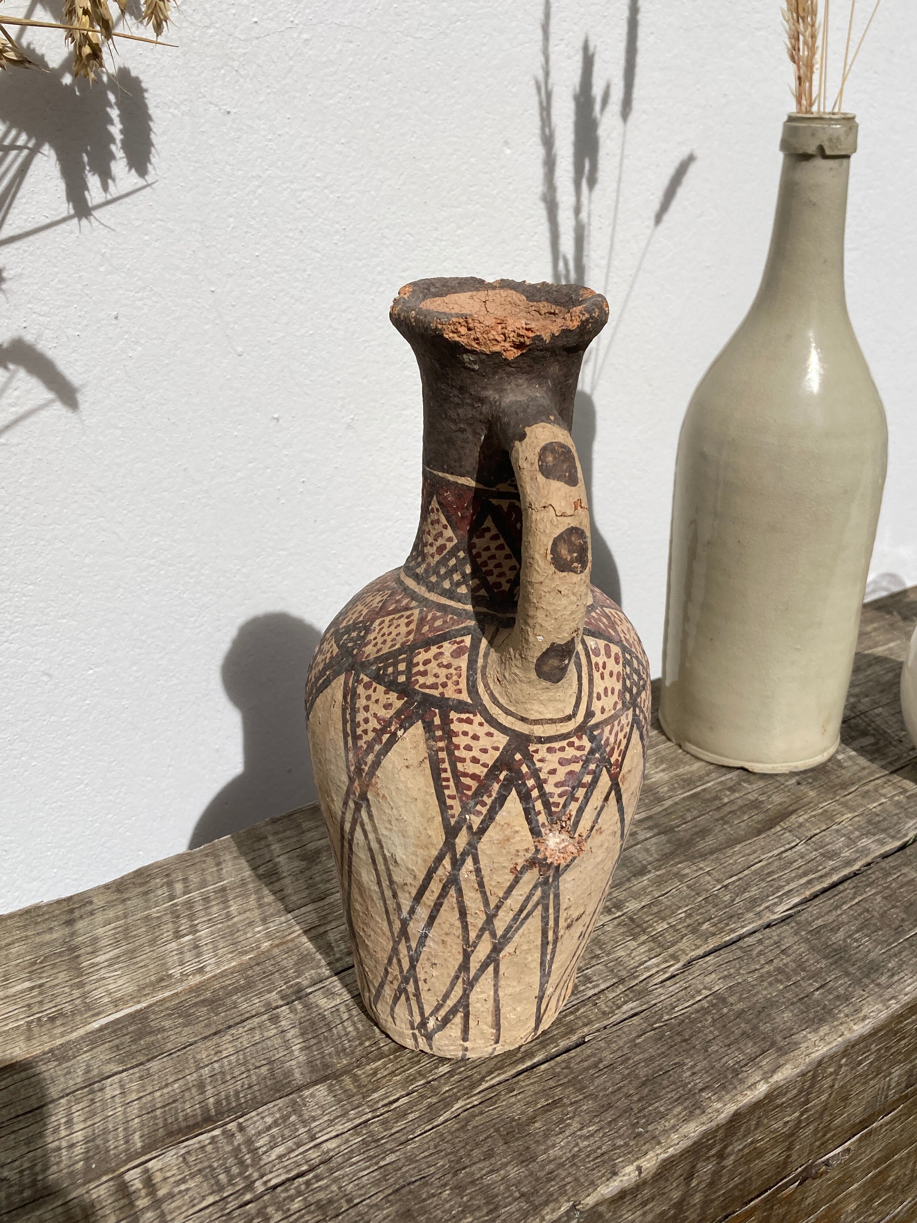 Berber water jar pottery vase in terracotta from the Rif