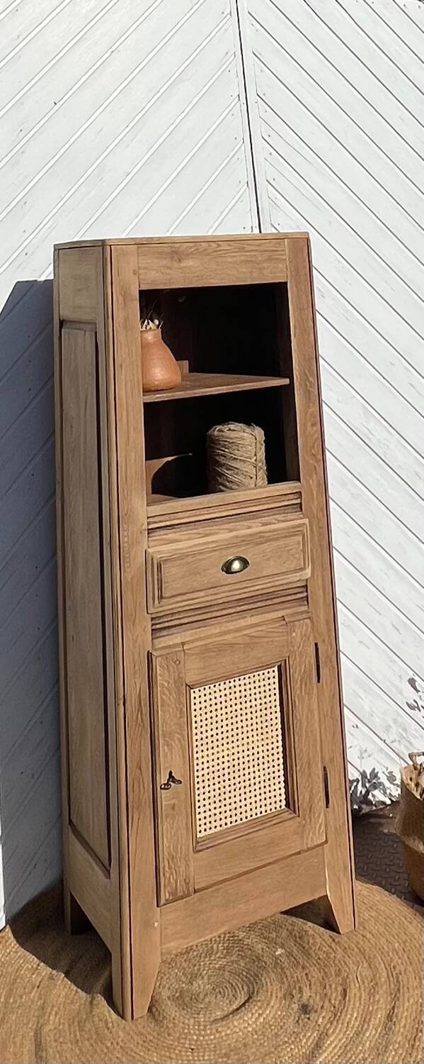 Antique bonnetière in solid raw oak and canework - compass feet