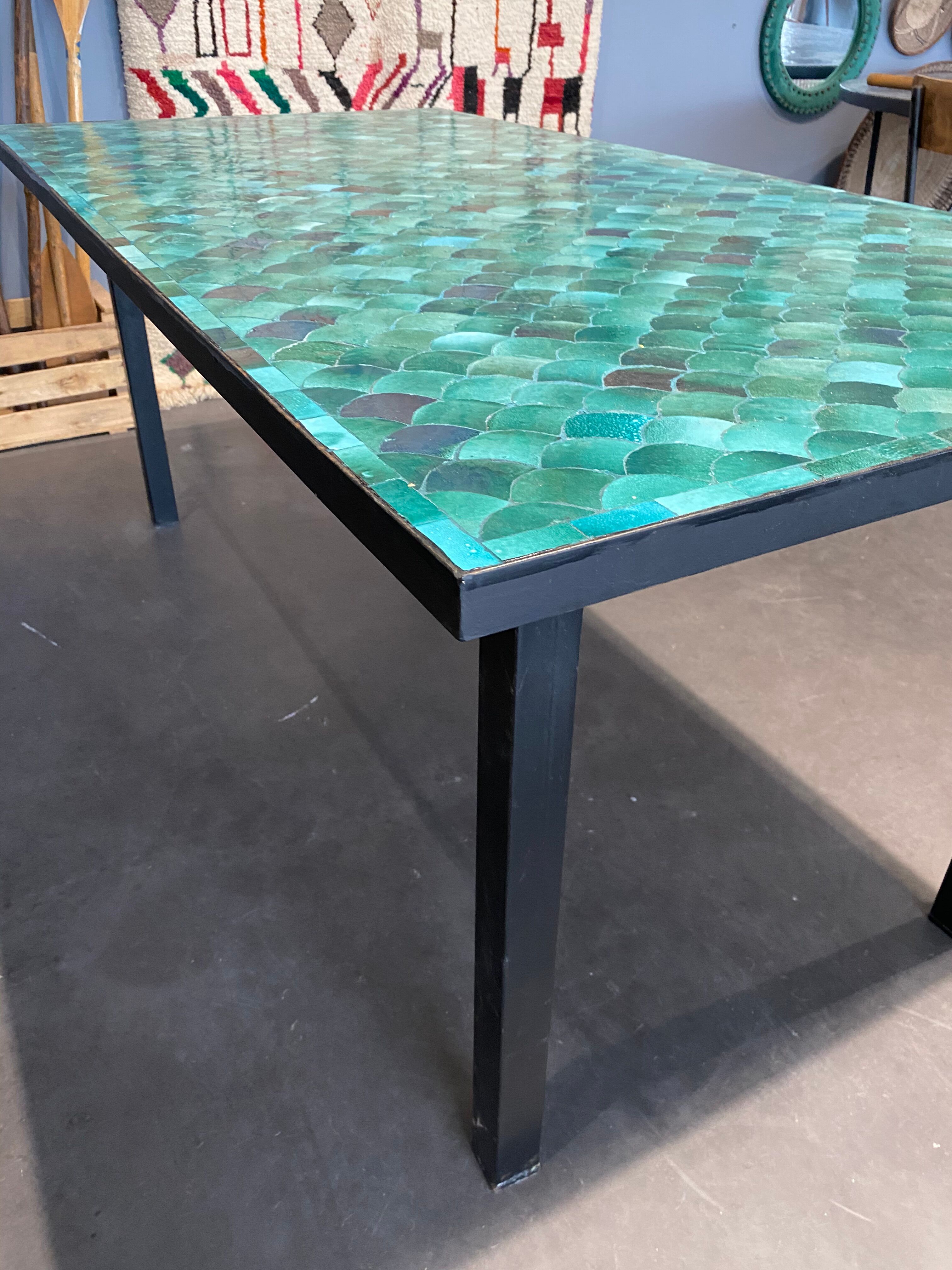 8 people zellige table