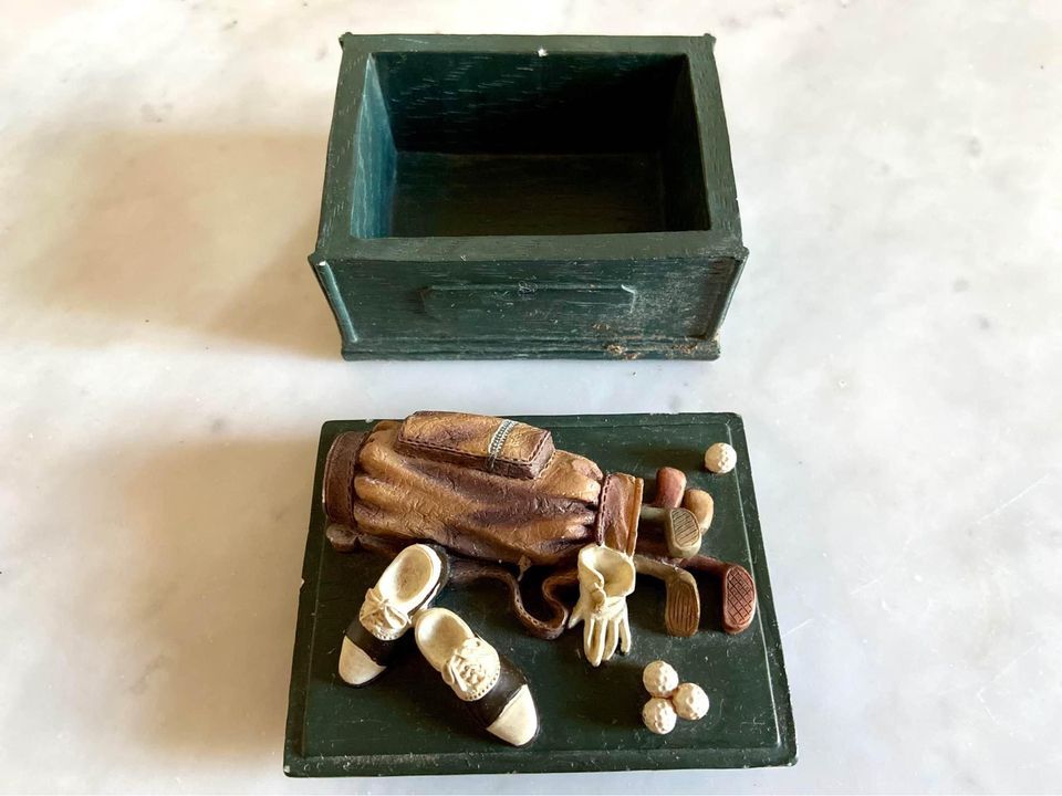 Golf-themed box