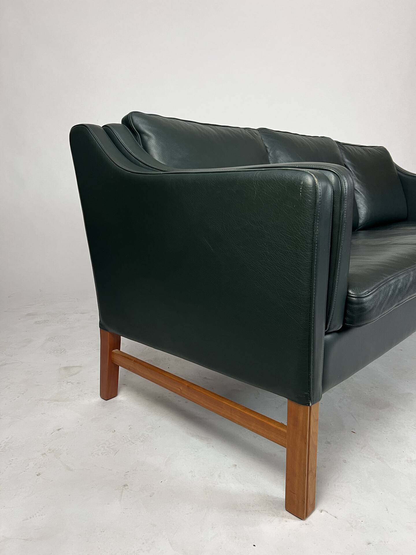 Danish leather sofa couch by Skippers furniture 70s 80s Design