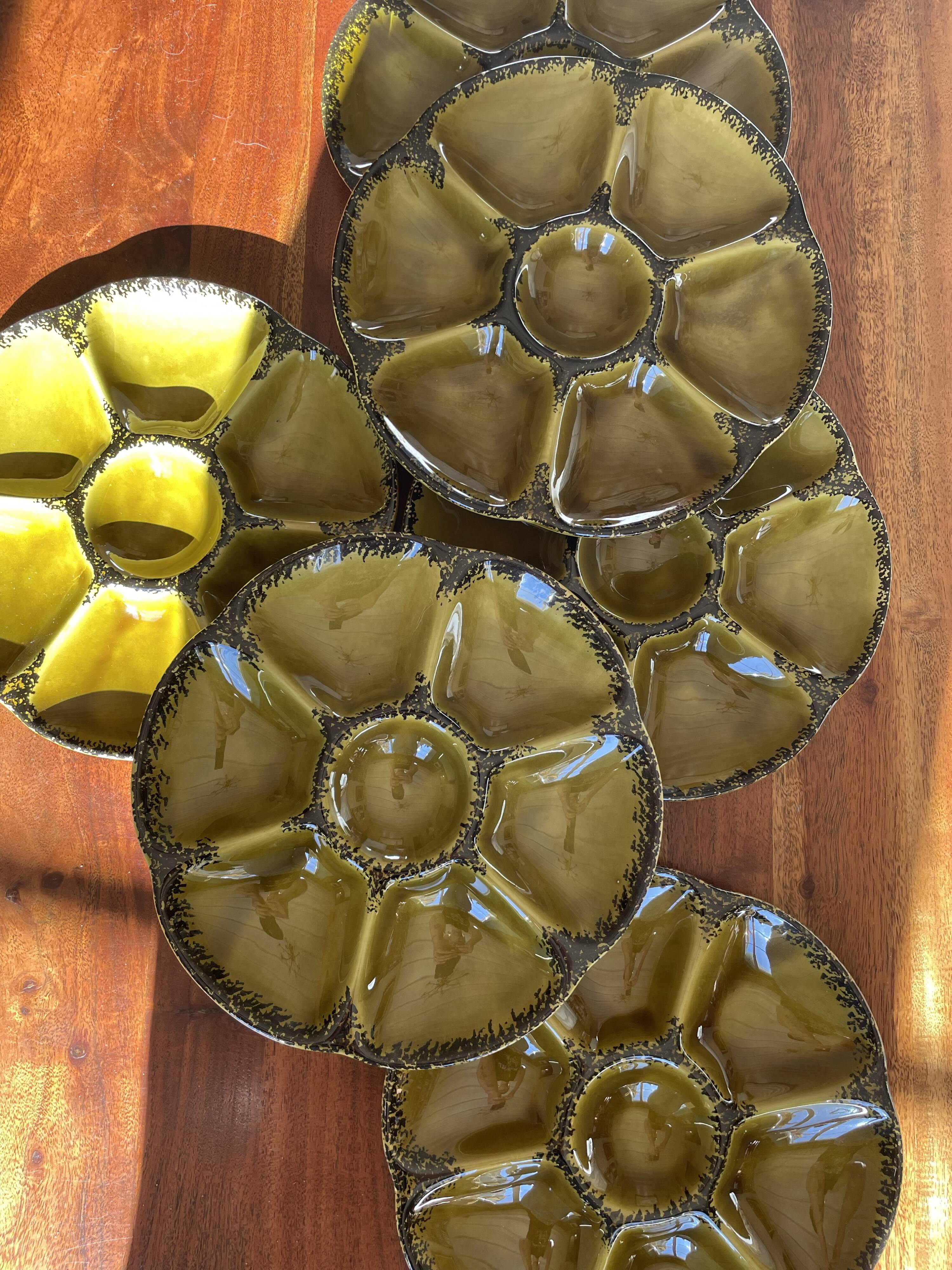 Set of 6 Gien oyster plates