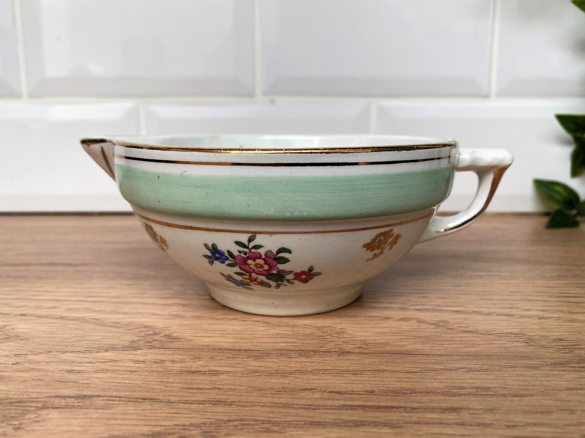 Saucière en demi-porcelaine L'Amandinoise