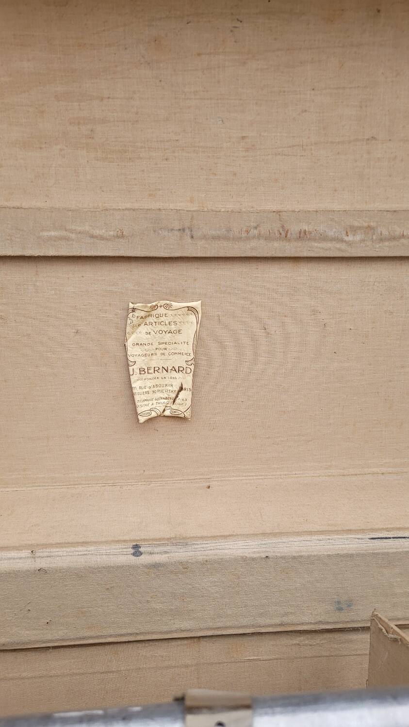 Malle cabine de la marque "La Malle Bernard" Paris -1900s