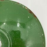 Green enamel cake